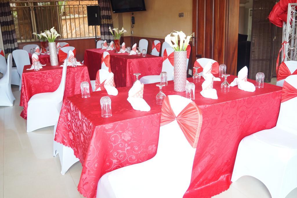 Tristar Hotel Kampala Exterior photo