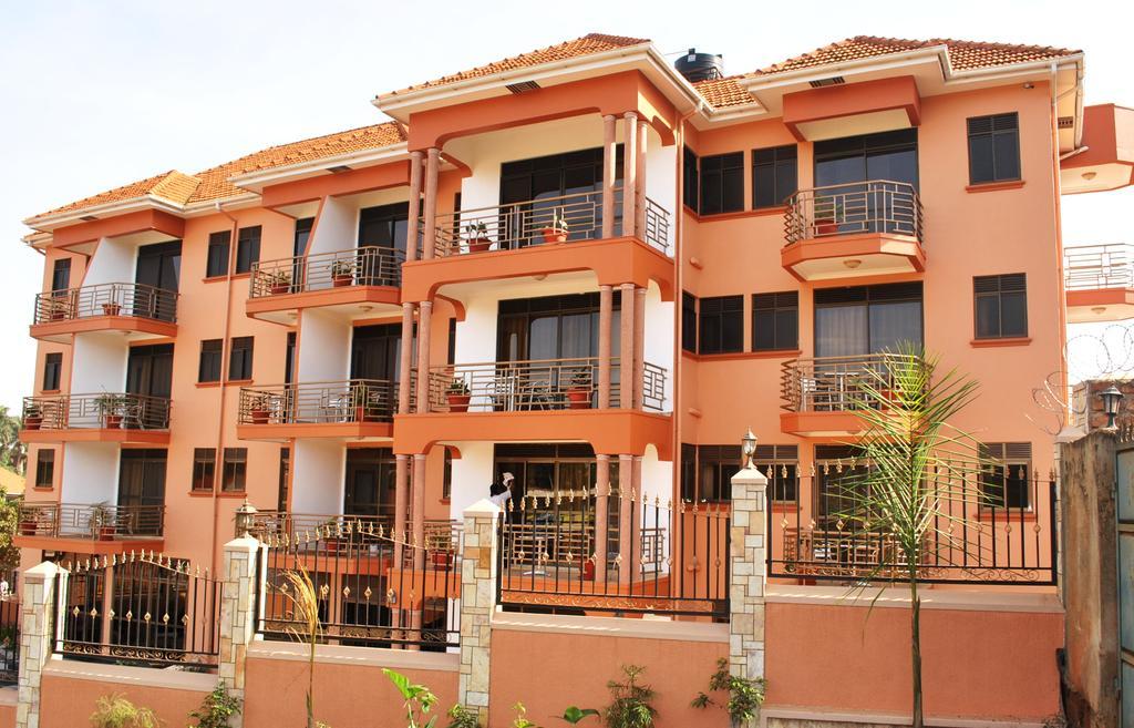 Tristar Hotel Kampala Exterior photo